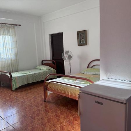 Melas Villa Durres Exterior photo