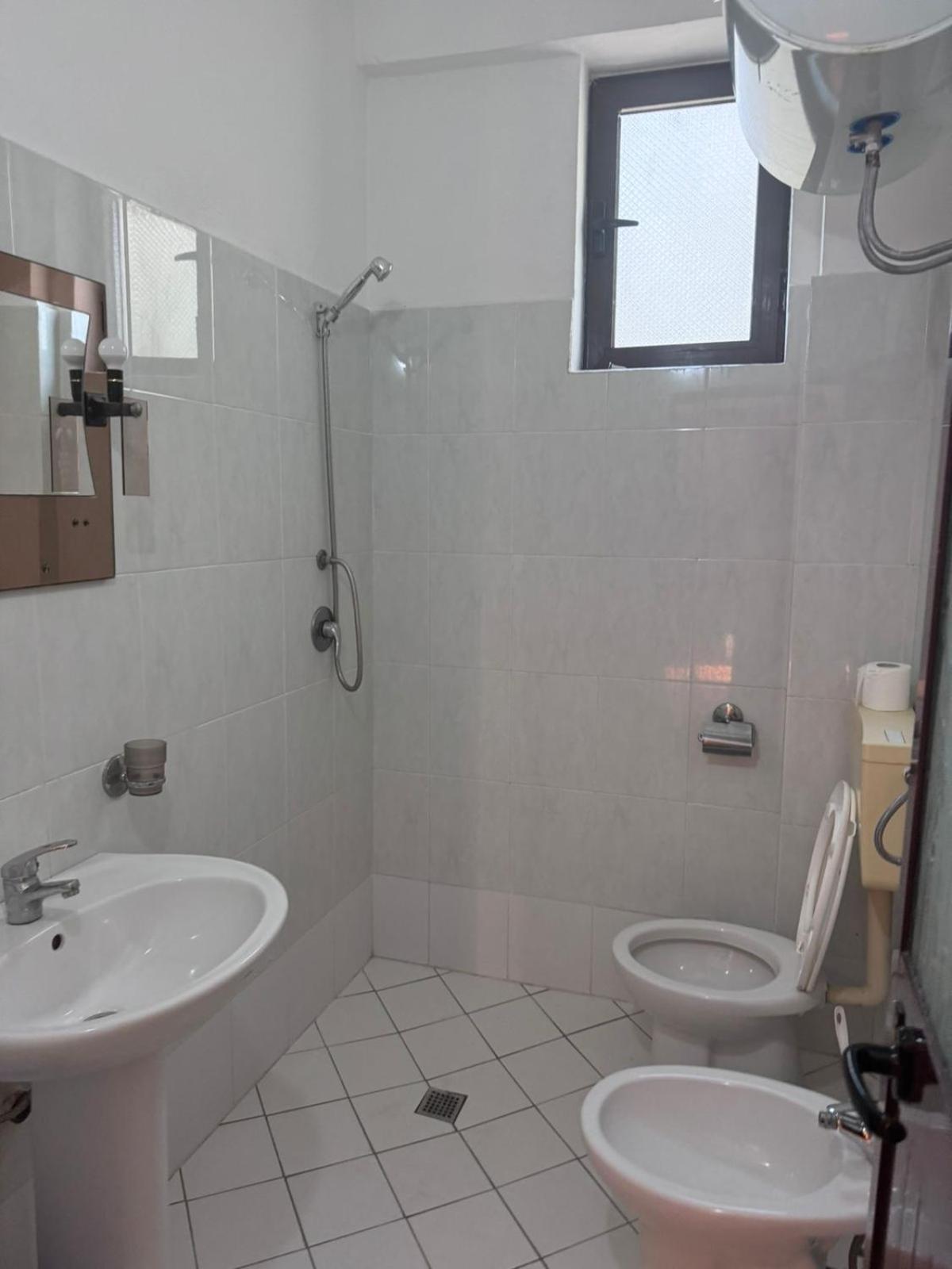 Melas Villa Durres Exterior photo