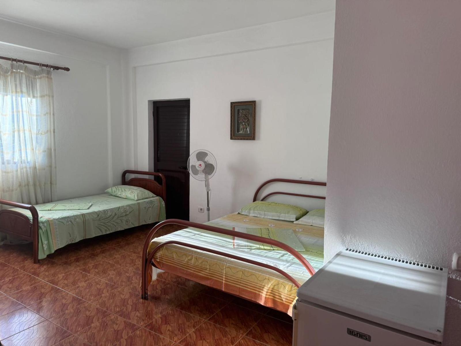Melas Villa Durres Exterior photo